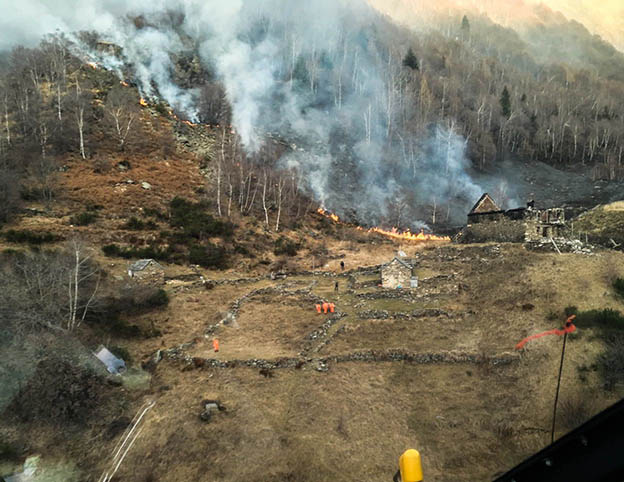Incendio nel Parco Nazionale Val Grande: distrutto il bivacco dell'alpe Vald