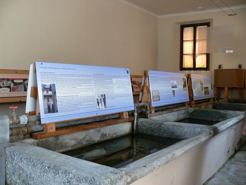 Alte Waschküche mit Austellung, die Giovan Maria Salati gewidmet wurde, in Malesco